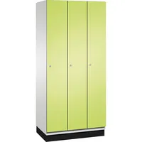 C+P Kleiderspind Cambio mit Sockel 900 x 1.950 x 525 mm (B x H x T) 3 Abteile lichtgrau