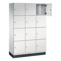 C+P Schließfachschrank Cambio mit Sockel 1.200 x 1.950 x 525 mm (B x H x T) 12 Fächer lichtgrau
