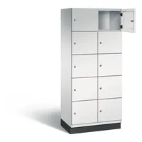 C+P Schließfachschrank Cambio mit Sockel 800 x 1.950 x 525 mm (B x H x T) 10 Fächer lichtgrau